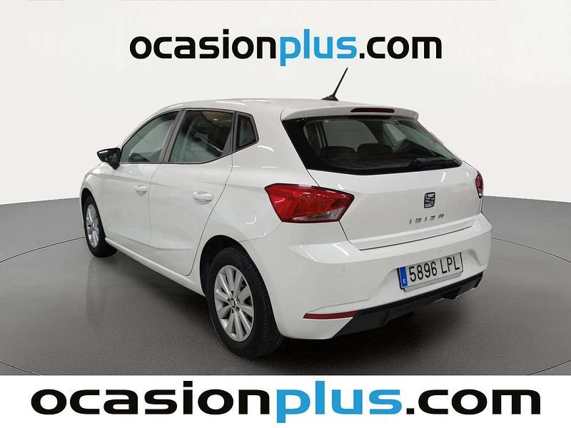 Usado Seat Ibiza Style 110 CV (80 kW) 2021 Blanco Utilitario