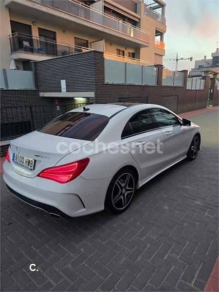Blanco Usado 2014 Mercedes CLA220 Berlina | 17.000 € (Un poco caro) - Imagen 1/4