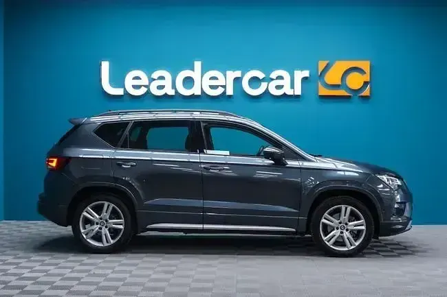 Usado Seat Ateca FR 190 CV (139 kW) 2020 Gris / plata SUV