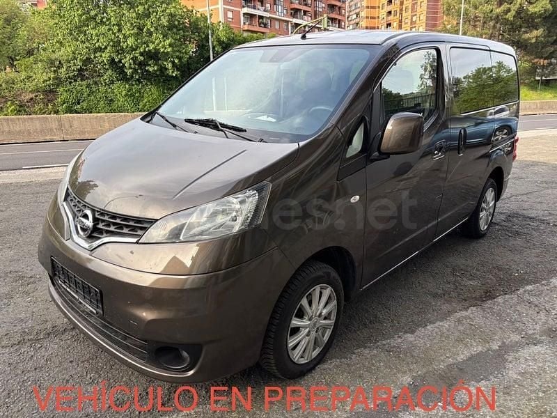 Begagnad Nissan Evalia 110 HK (80 kW) 2016 Brun Minibuss