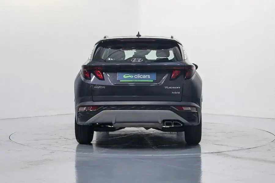 Usado Hyundai Tucson 230 CV (169 kW) 2022 Gris / plata SUV