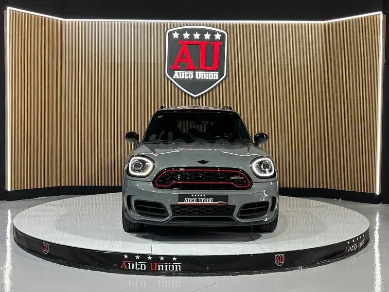 Usado Mini John Cooper Works Countryman 306 CV (225 kW) 2019 Gris / plata SUV