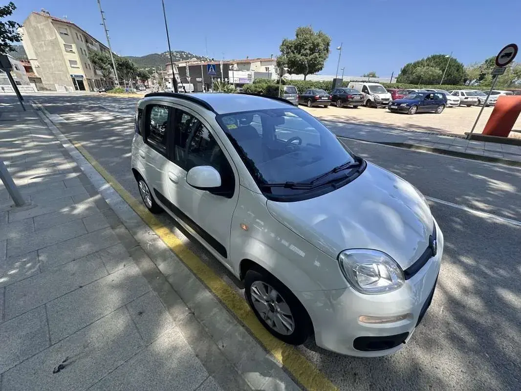 Usado Fiat Panda Lounge 69 CV (50 kW) 2018 Blanco Utilitario