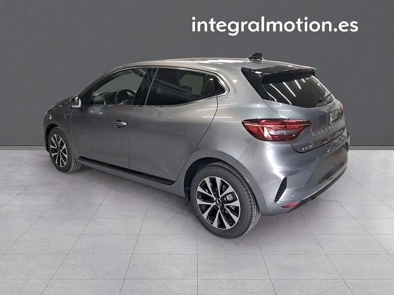 Usado Mitsubishi Colt 91 CV (66 kW) 2025 Gris Berlina