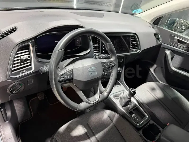 Usado Seat Ateca Style 110 CV (80 kW) 2021 Verde SUV