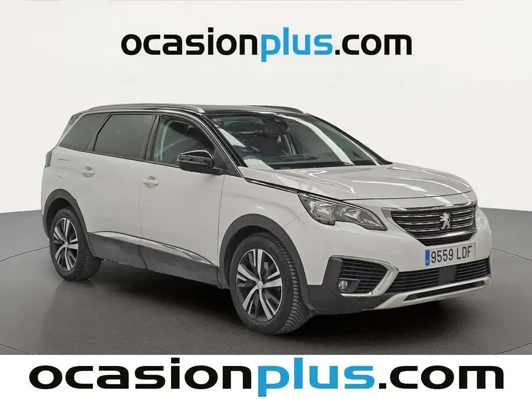 Usado Peugeot 5008 Allure 131 CV (96 kW) 2019 Blanco SUV