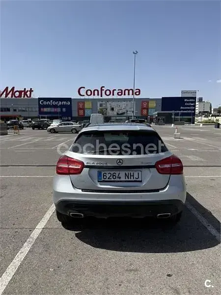 Usado Mercedes GLA200 136 CV (100 kW) 2016 Gris / plata SUV