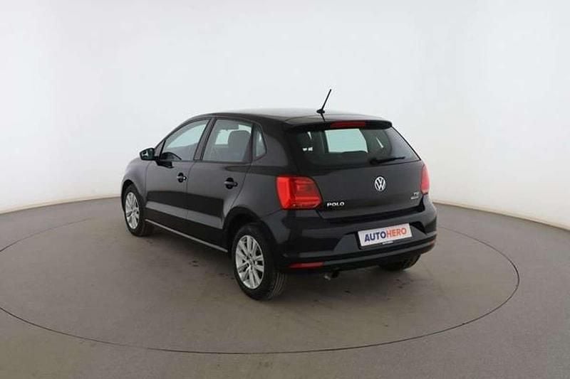 Usado VW Polo Advance 91 CV (66 kW) 2016 Negro Berlina