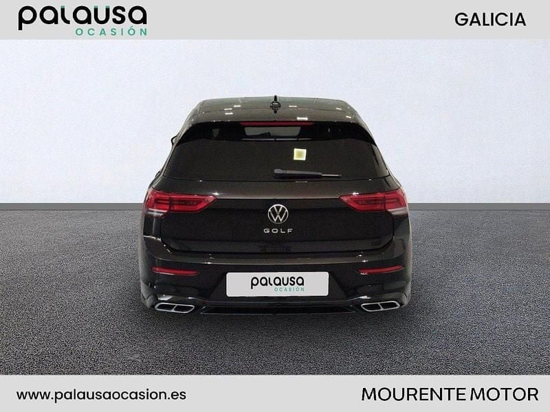 Usado VW Golf VIII R-line 150 CV (110 kW) 2024 Negro Berlina