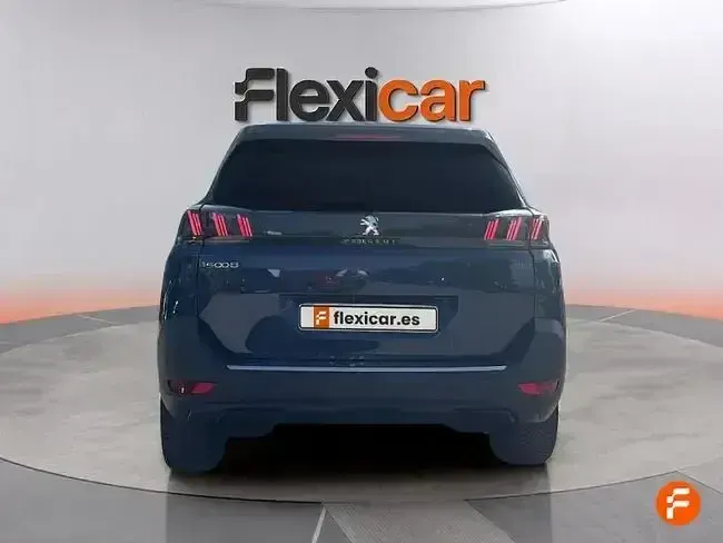 Usado Peugeot 5008 Allure 130 CV (95 kW) 2021 Azul SUV