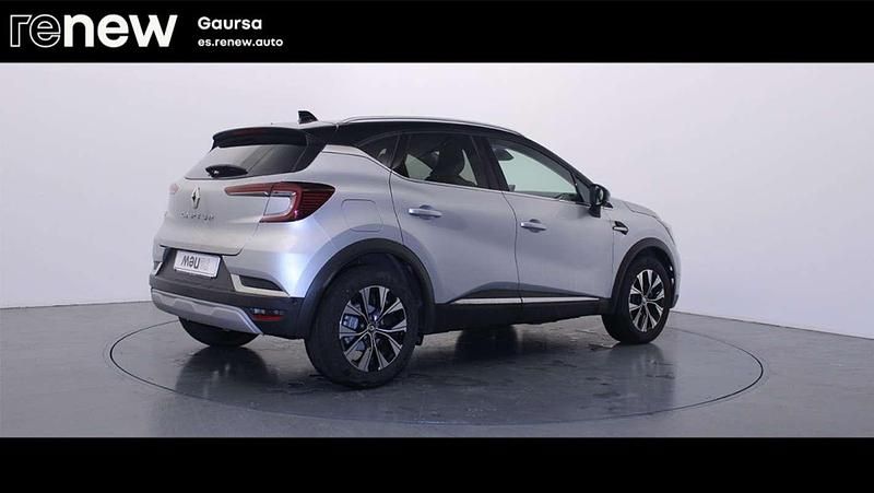 Usado Renault Captur Techno 90 CV (66 kW) 2024 Gris SUV