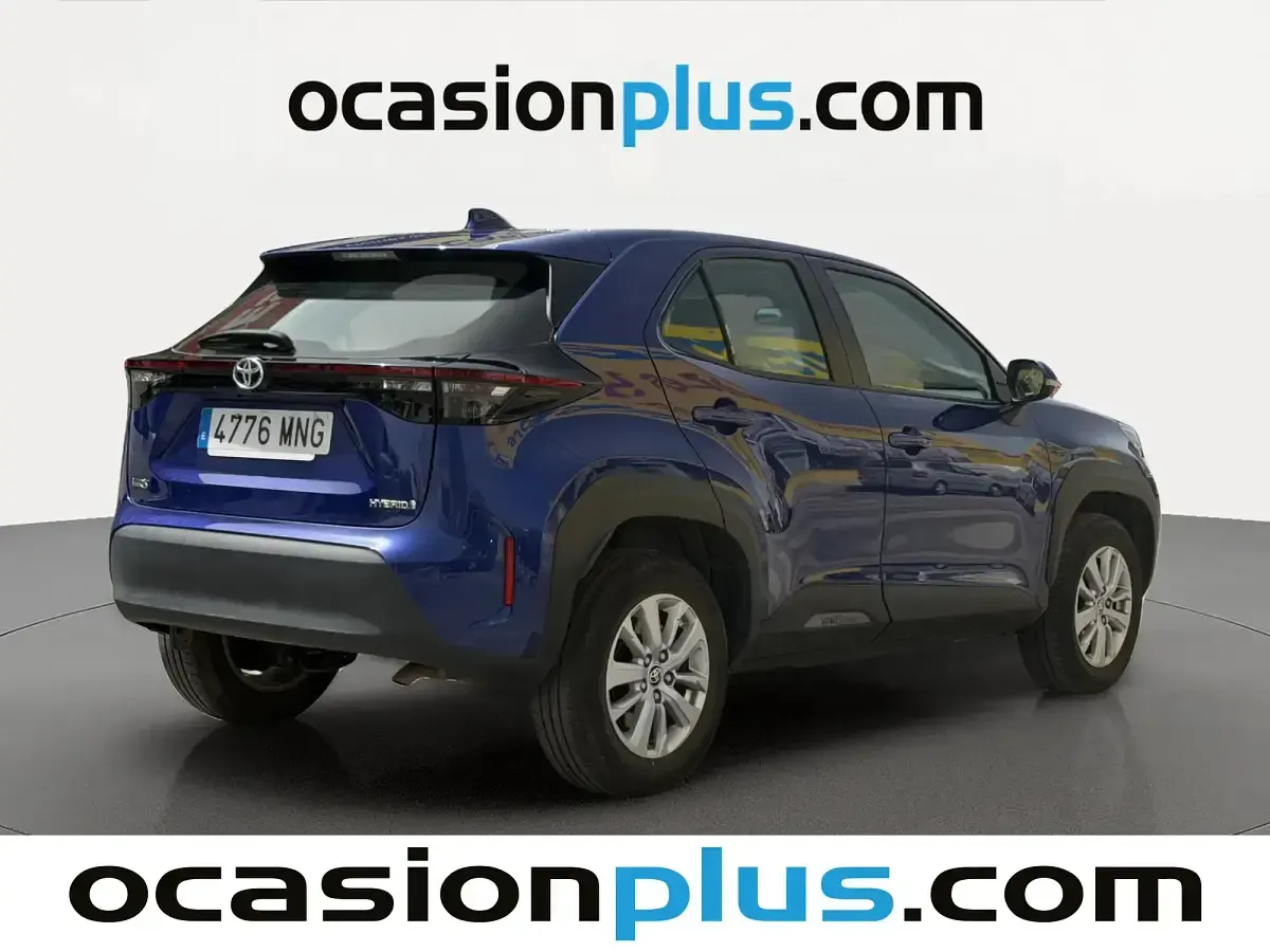 Usado Toyota Yaris Cross Business Edition 116 CV (85 kW) 2024 Azul SUV