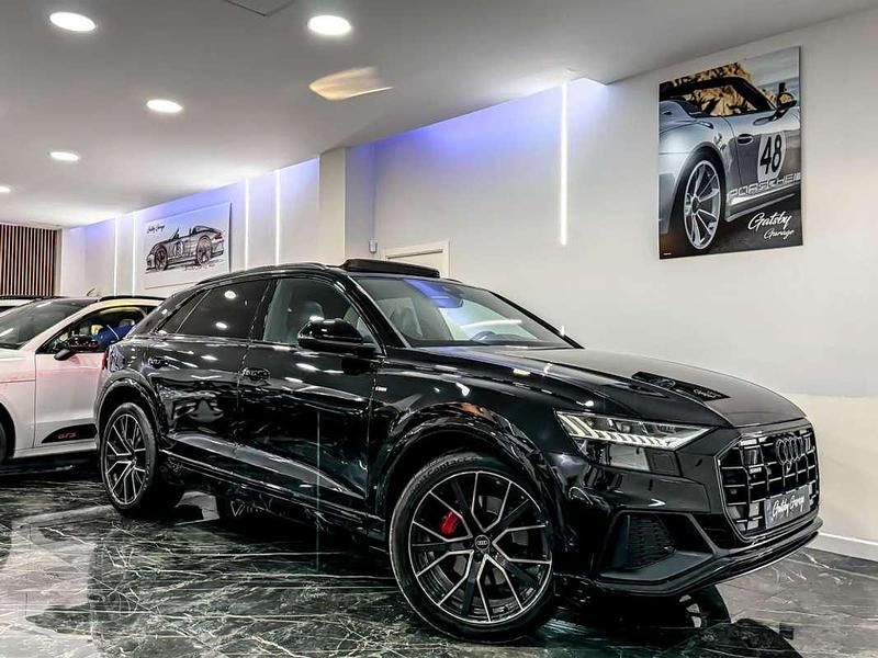 Usado Audi Q8 Ambiente 286 CV (210 kW) 2022 Negro SUV