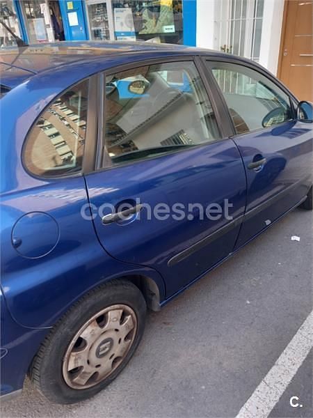 Brugt Seat Ibiza Stella 100 HK (73 kW) 2002 Blå Hatchback