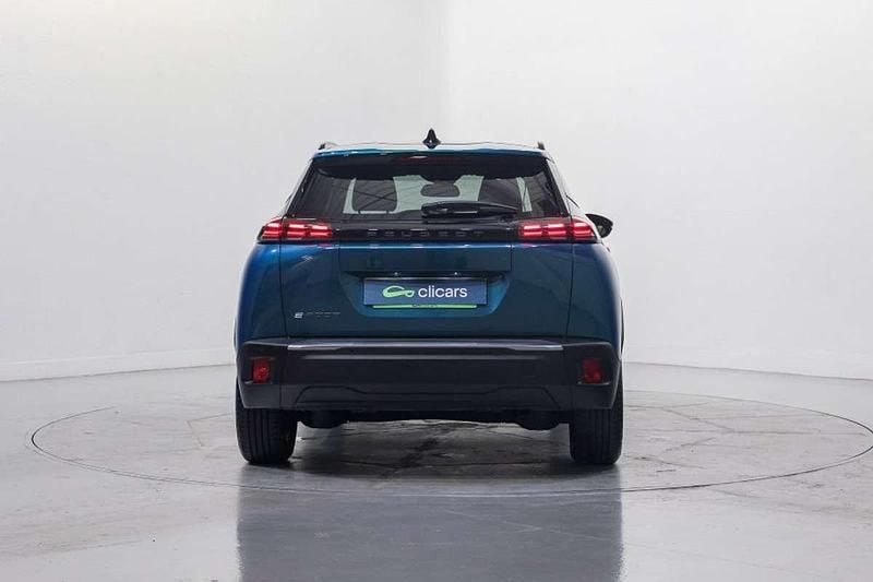 Usado Peugeot e-2008 Allure 114 kW (156 CV) 2025 Azul SUV
