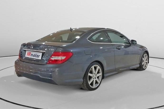 Usado Mercedes C220 170 CV (125 kW) 2015