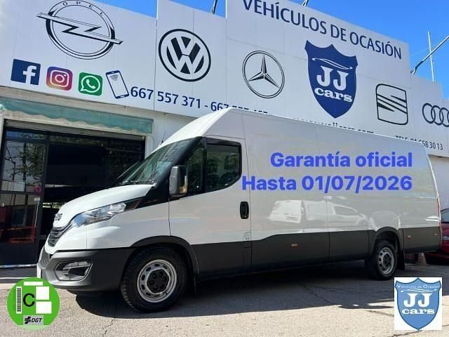 Blanco Usado 2024 Iveco Daily Van | 34.900 € - Imagen 1/4