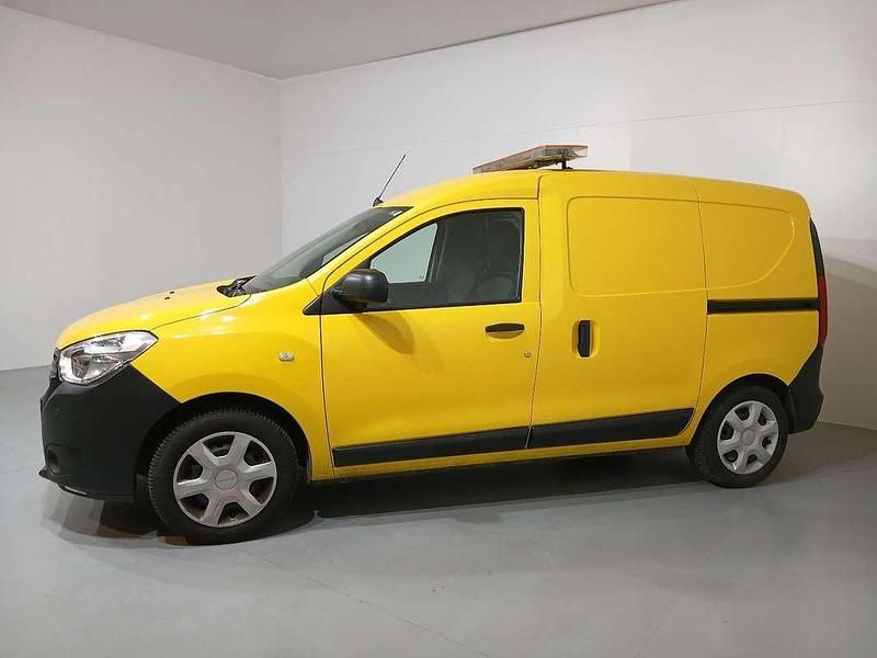 Usado Dacia Dokker Essentiel 102 CV (75 kW) 2020 Monovolumen