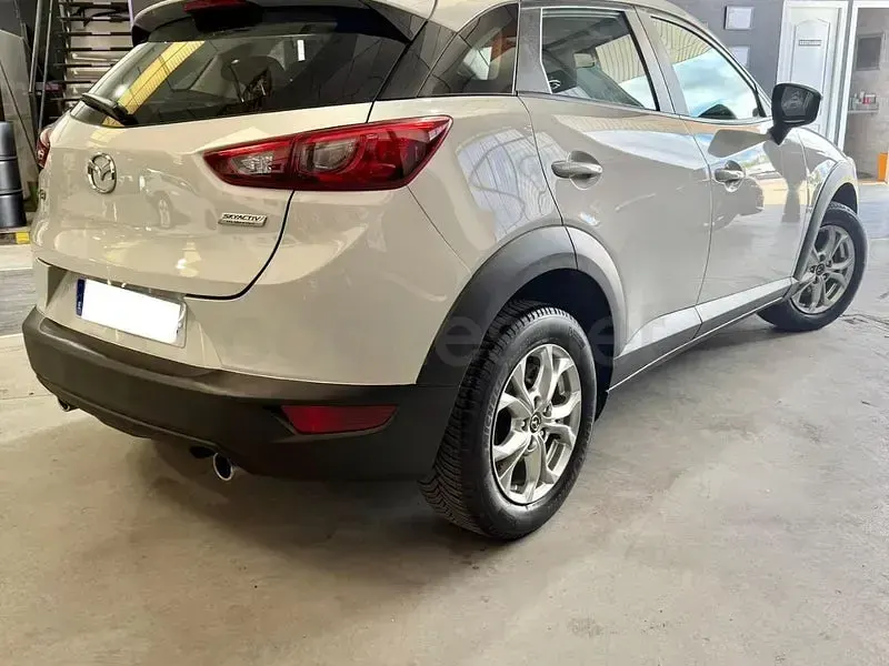 Usado Mazda CX-3 Style 120 CV (88 kW) 2016 Gris / plata SUV