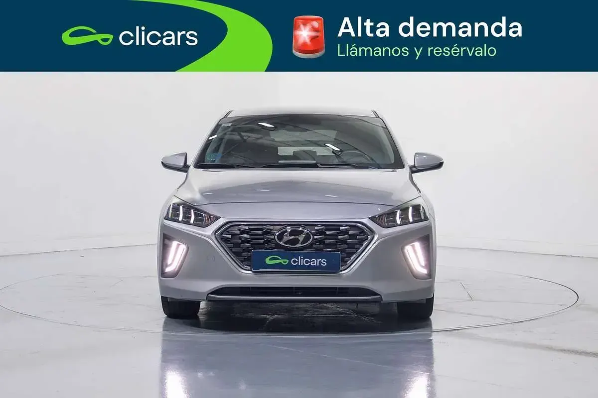 Usado Hyundai Ioniq 105 CV (77 kW) 2020 Plateado Utilitario