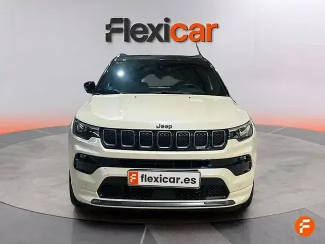 Usado Jeep Compass Trailhawk 240 CV (176 kW) 2026 Blanco SUV