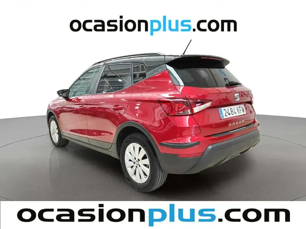 Usado Seat Arona Ecomotive 116 CV (85 kW) 2017 Rojo SUV