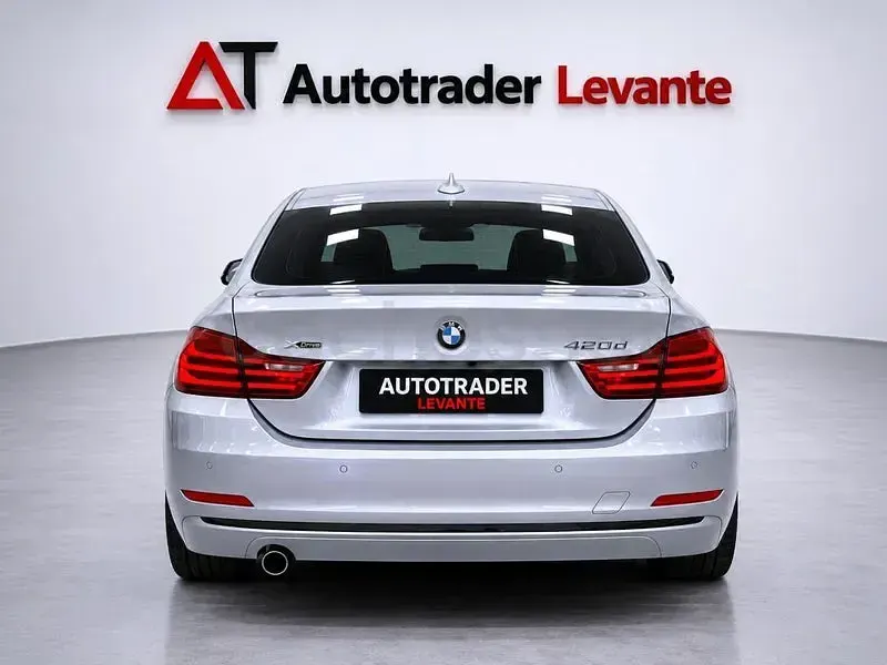 Usado BMW 420 Sport Line 190 CV (139 kW) 2015 Gris / plata Coupe