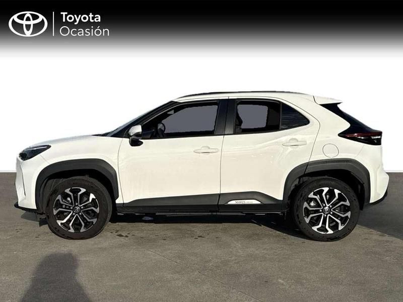 Usado Toyota Yaris Cross Active 116 CV (85 kW) 2024 Blanco SUV