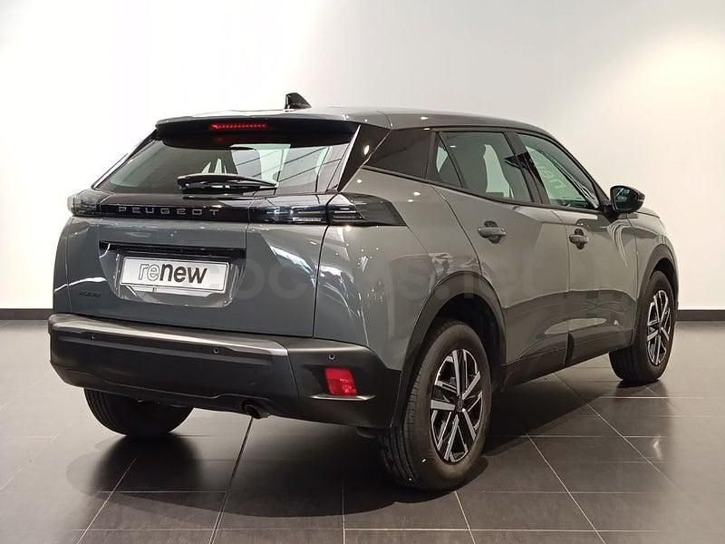 Usado Peugeot 2008 Active 100 CV (73 kW) 2024 Gris / plata SUV