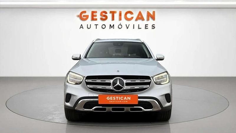 Usado Mercedes GLC300e 320 CV (235 kW) 2022 Gris Coupe