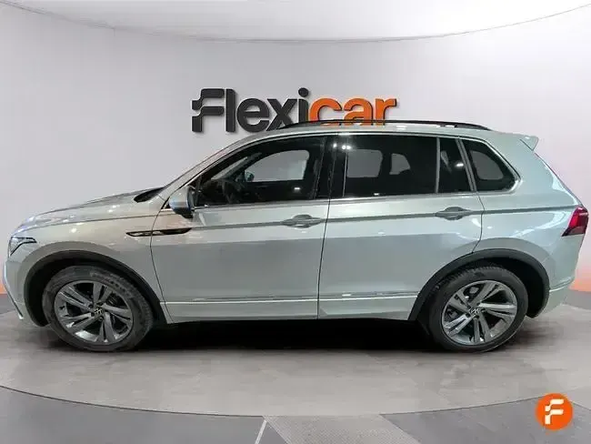 Usado VW Tiguan R-line 150 CV (110 kW) 2023 Gris SUV