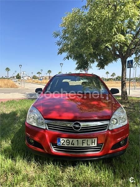 Rojo Usado 2007 Opel Astra Enjoy Berlina | 4299 € (Precio justo) - Imagen 1/4
