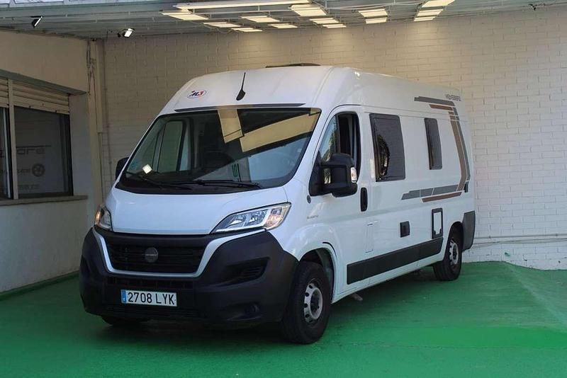 Blanco Usado 2022 Fiat 500C Abarth Descapotable | 49.490 € - Imagen 1/4