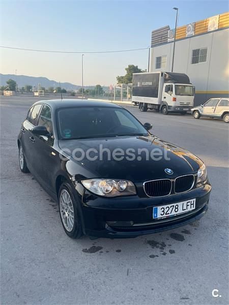 Usado BMW 116 122 HP (89 kW) 2009 Preto Citadino