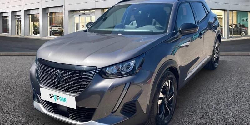 Usado Peugeot 2008 Allure 131 CV (96 kW) 2021 Gris SUV