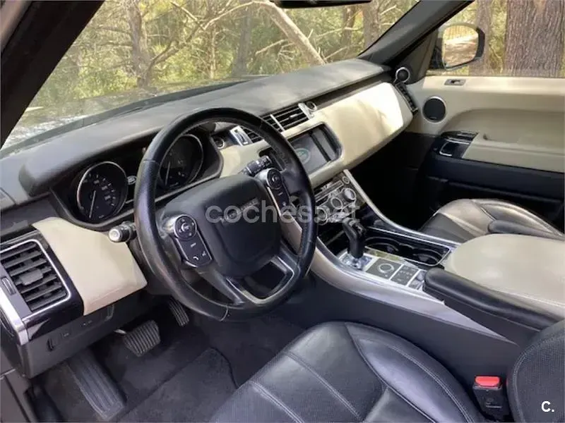 Usado Land Rover Range Rover HSE 258 CV (189 kW) 2016 Gris / plata SUV