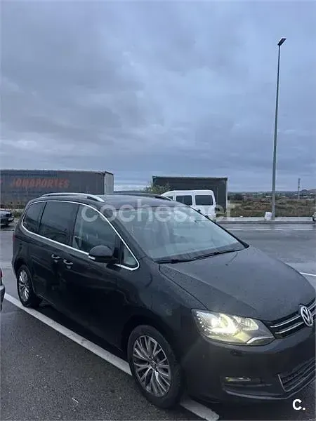 Usado VW Sharan Advance 140 CV (102 kW) 2013 Negro Monovolumen