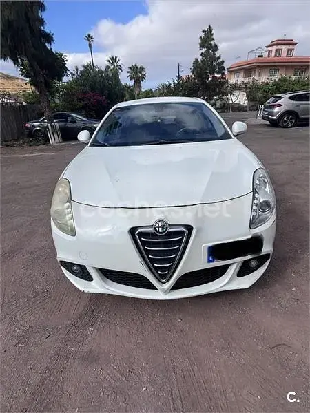 Usado Alfa Romeo Giulietta Progression 105 CV (77 kW) 2012 Blanco Utilitario