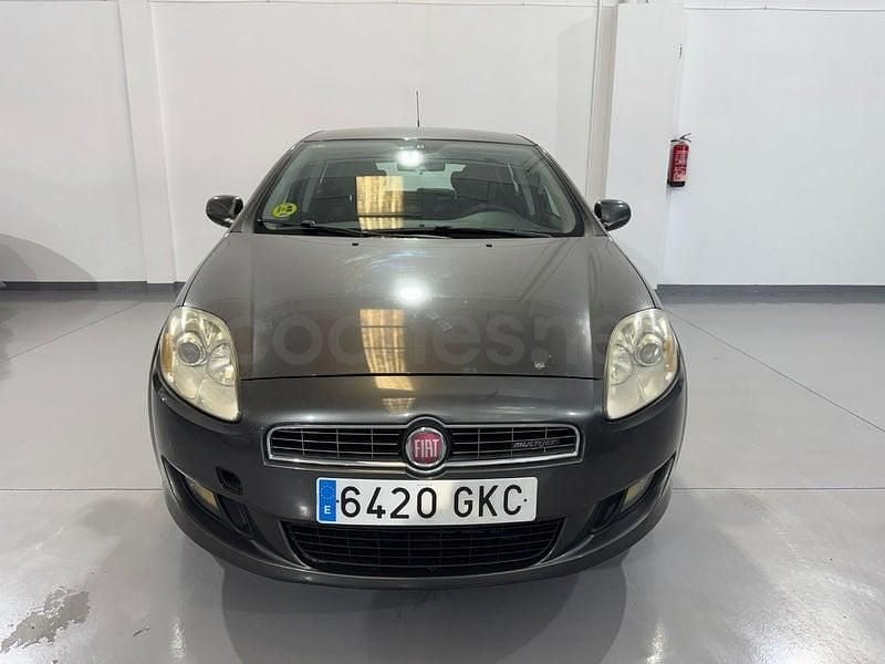 Usado Fiat Bravo Emotion 120 CV (88 kW) 2008 Gris / plata Utilitario