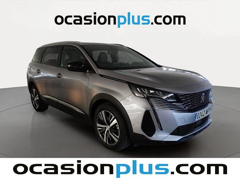 Usado Peugeot 5008 Allure 131 CV (96 kW) 2023 Gris SUV