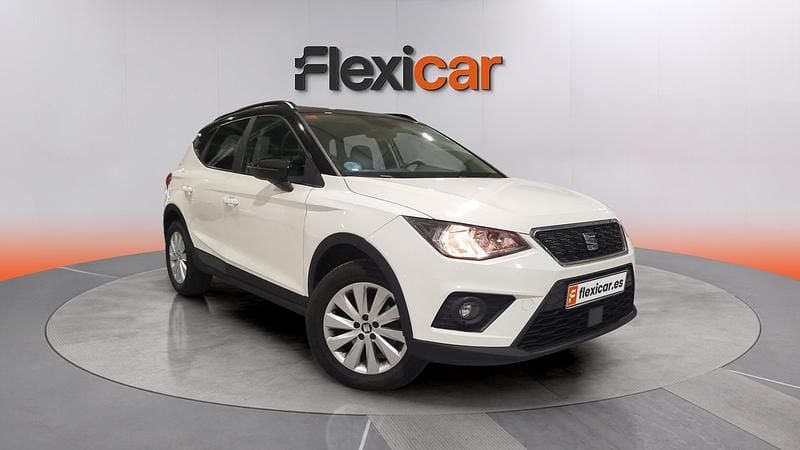 Usado Seat Arona Ecomotive 95 CV (69 kW) 2019 Blanco SUV