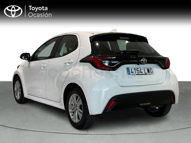 Usado Toyota Yaris 125 CV (91 kW) 2022 Blanco Utilitario