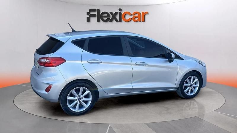 Usado Ford Fiesta Trend 101 CV (74 kW) 2019 Gris Utilitario