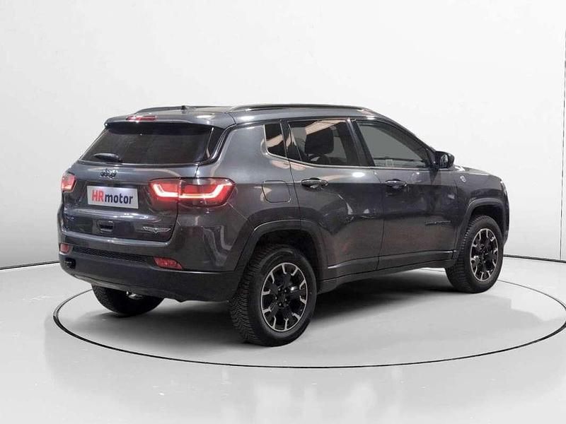 Occasion Jeep Compass Trailhawk 242 ch (177 kW) 2023 Gris SUV