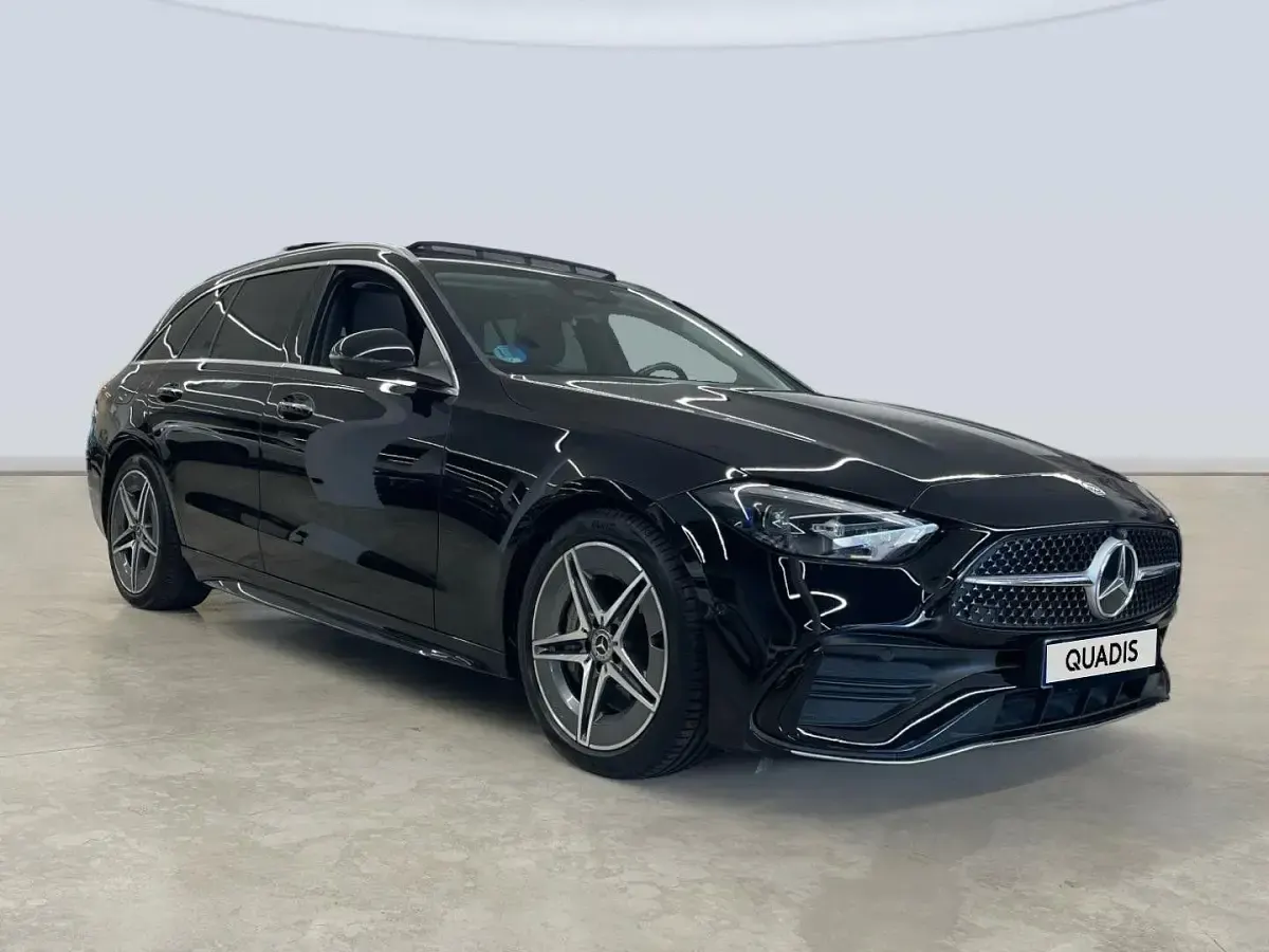 Usado Mercedes 220 200 CV (147 kW) 2023 Negro Familiar