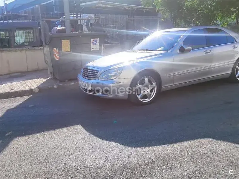 Usado Mercedes S320 197 CV (144 kW) 2003 Gris / plata Berlina