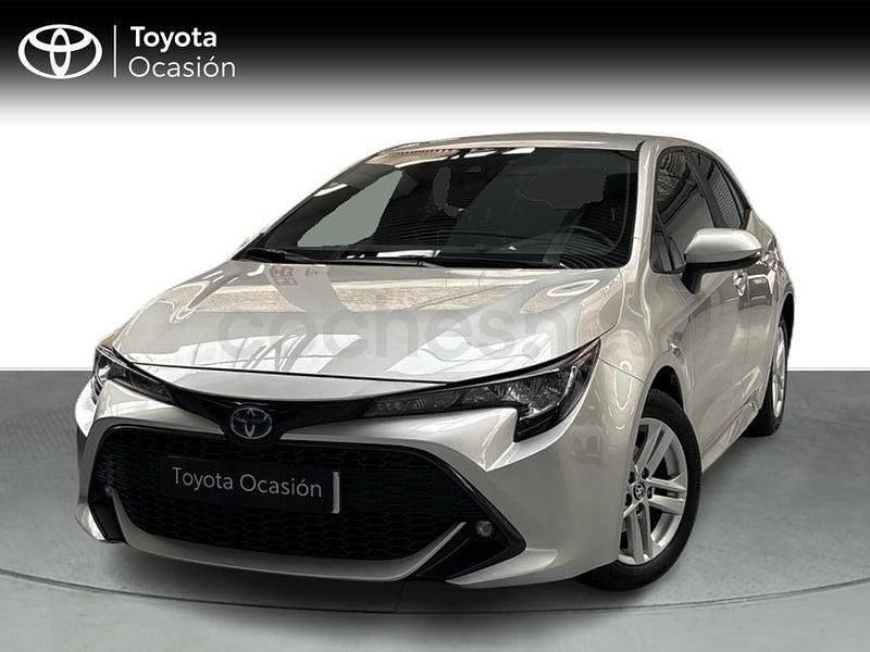 Usado Toyota Corolla Active 122 CV (89 kW) 2022 Gris / plata Berlina