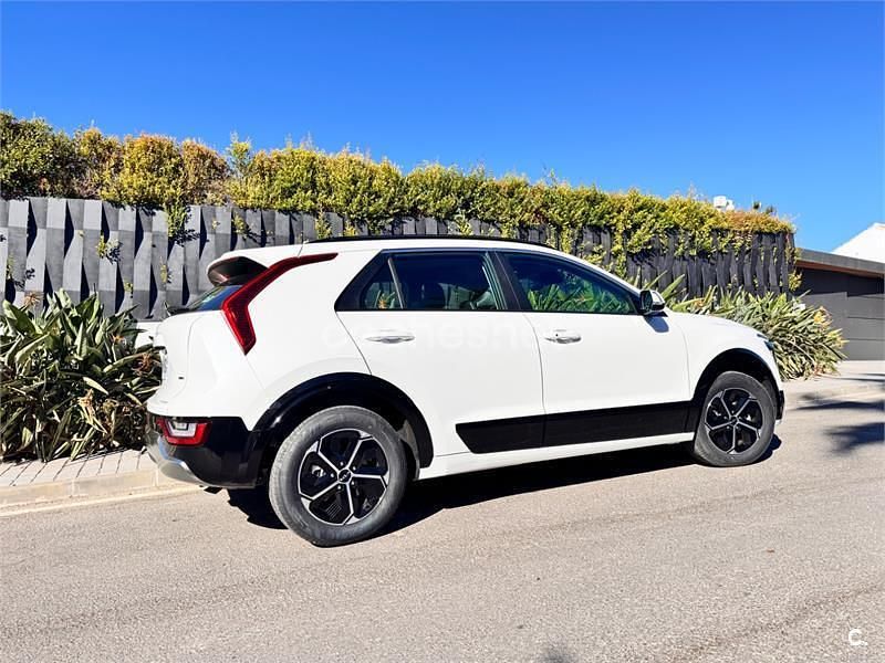 Nuevo Kia Niro 129 CV (94 kW) 2025 Blanco SUV