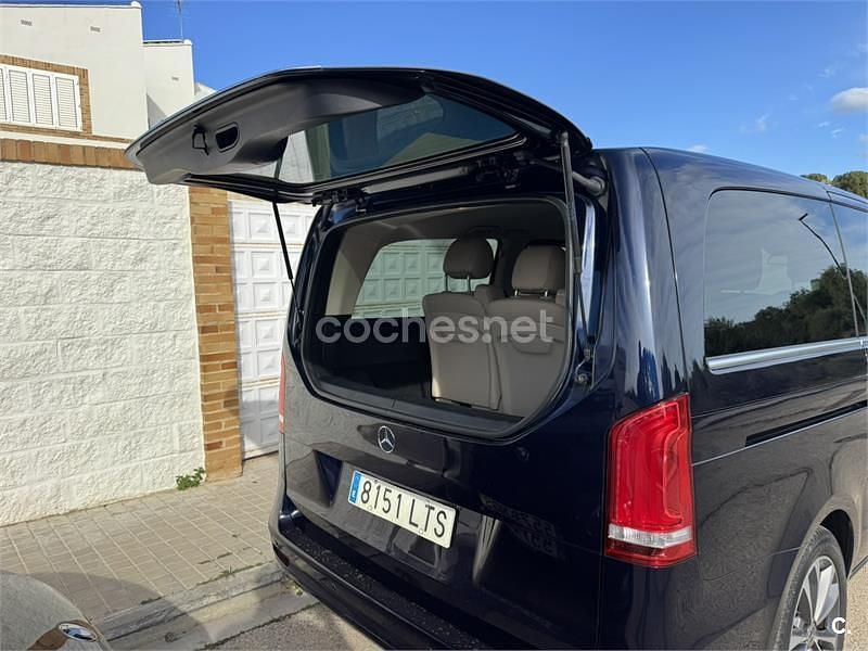 Usado Mercedes V220 163 CV (119 kW) 2021 Azul Monovolumen