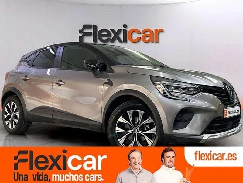Begagnad Renault Captur Techno 145 HK (106 kW) 2023 Grå SUV
